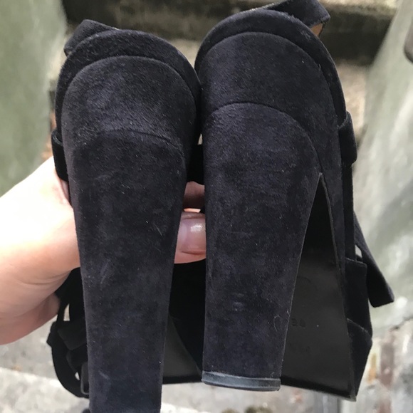 RARE VINTAGE CHANEL Platform Heels - Picture 6 of 7